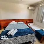 Aptos Em Condominio Frente Mar Na Praia De Taperapua, Atravessou A Rua Esta Na Praia, Aptos Com 2 Quartos Com Ar Condicionado, Internet Privativa 300Mbps, 1 Vaga De Garagem, Acomodam Ate 6 Pessoas