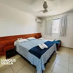 Aptos Em Condominio Frente Mar Na Praia De Taperapua, Atravessou A Rua Esta Na Praia, Aptos Com 2 Quartos Com Ar Condicionado, Internet Privativa 300Mbps, 1 Vaga De Garagem, Acomodam Ate 6 Pessoas