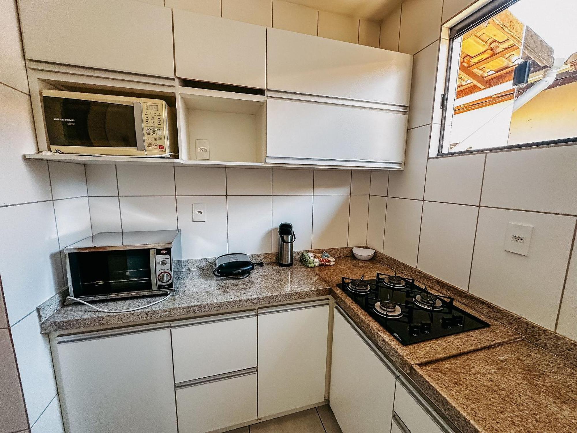 Taperapua Beachfront: 2-bedroom With Wi-fi And Parking