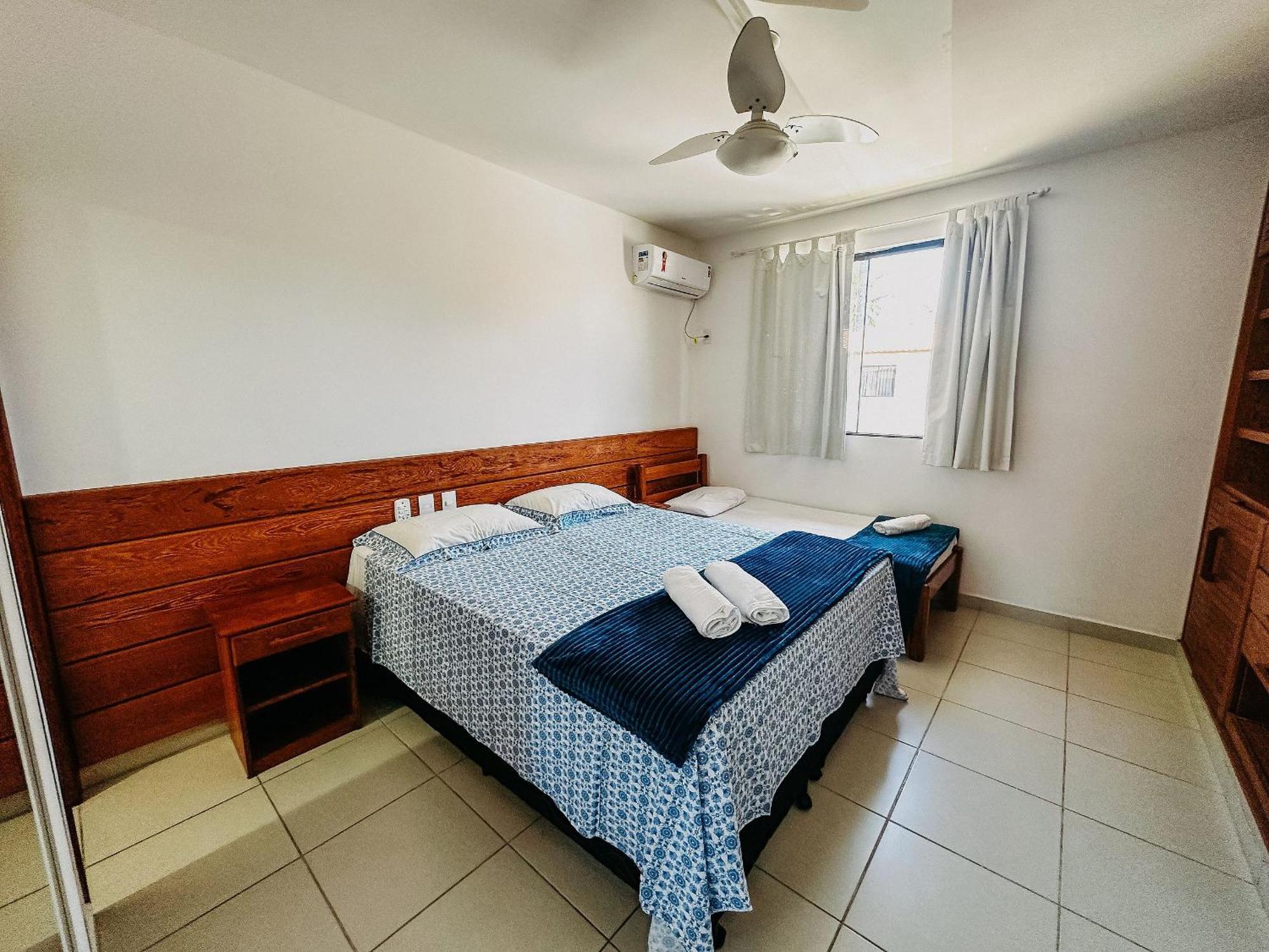 Holiday home Taperapua Beachfront: 2-bedroom With Wi-fi And Parking